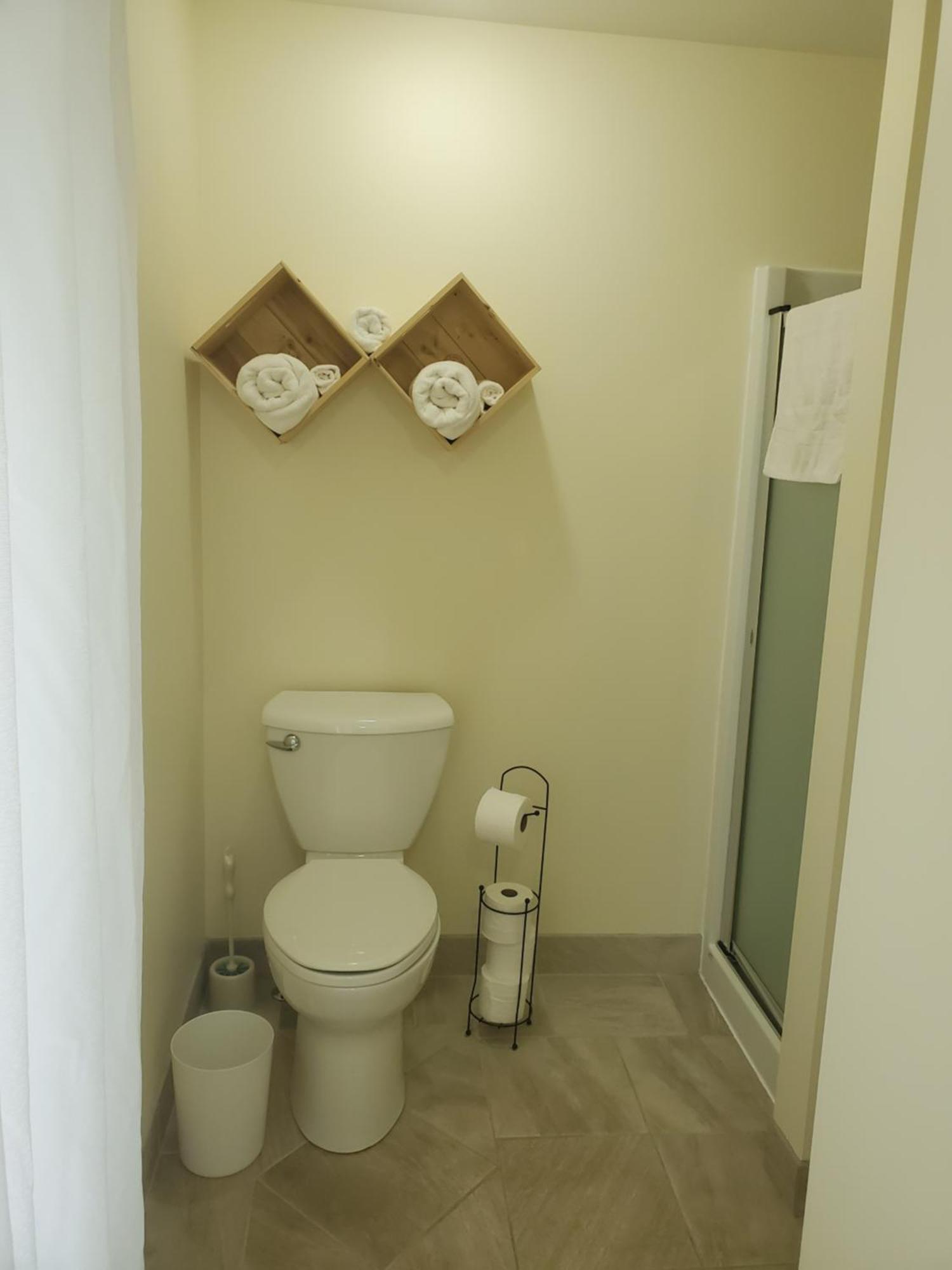 Bed and Breakfast La Maison Aux Camelias Коатикук Номер фото